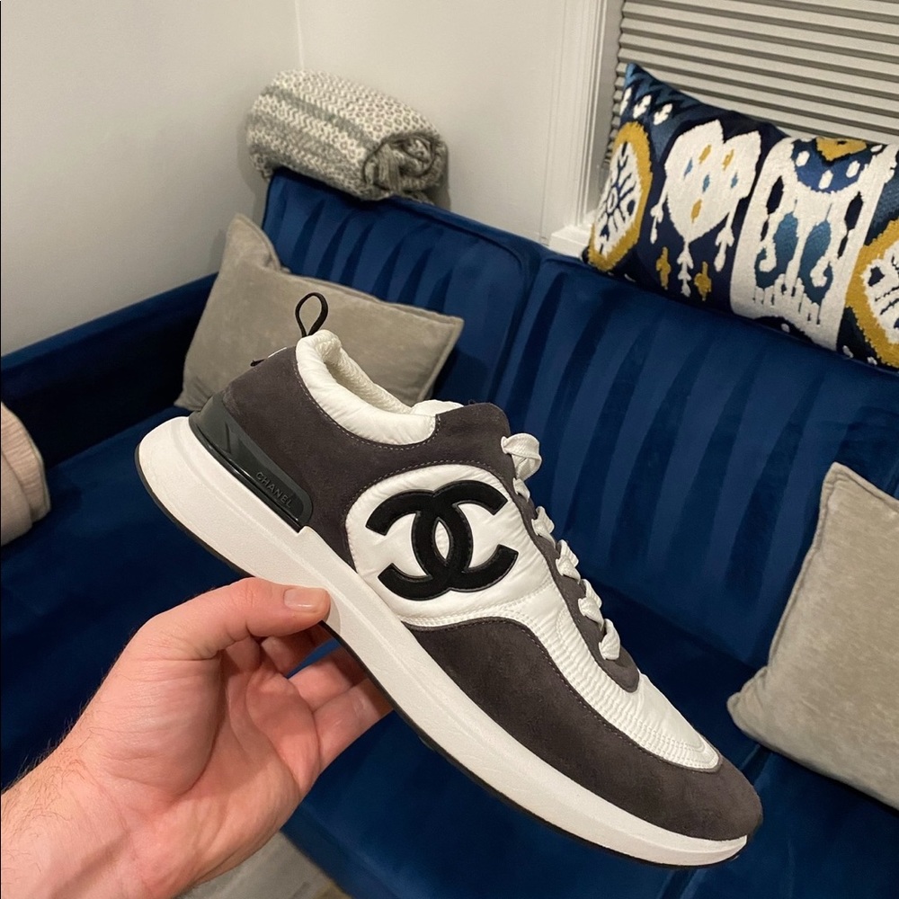 Men’s CHANEL sneaker classic size 45